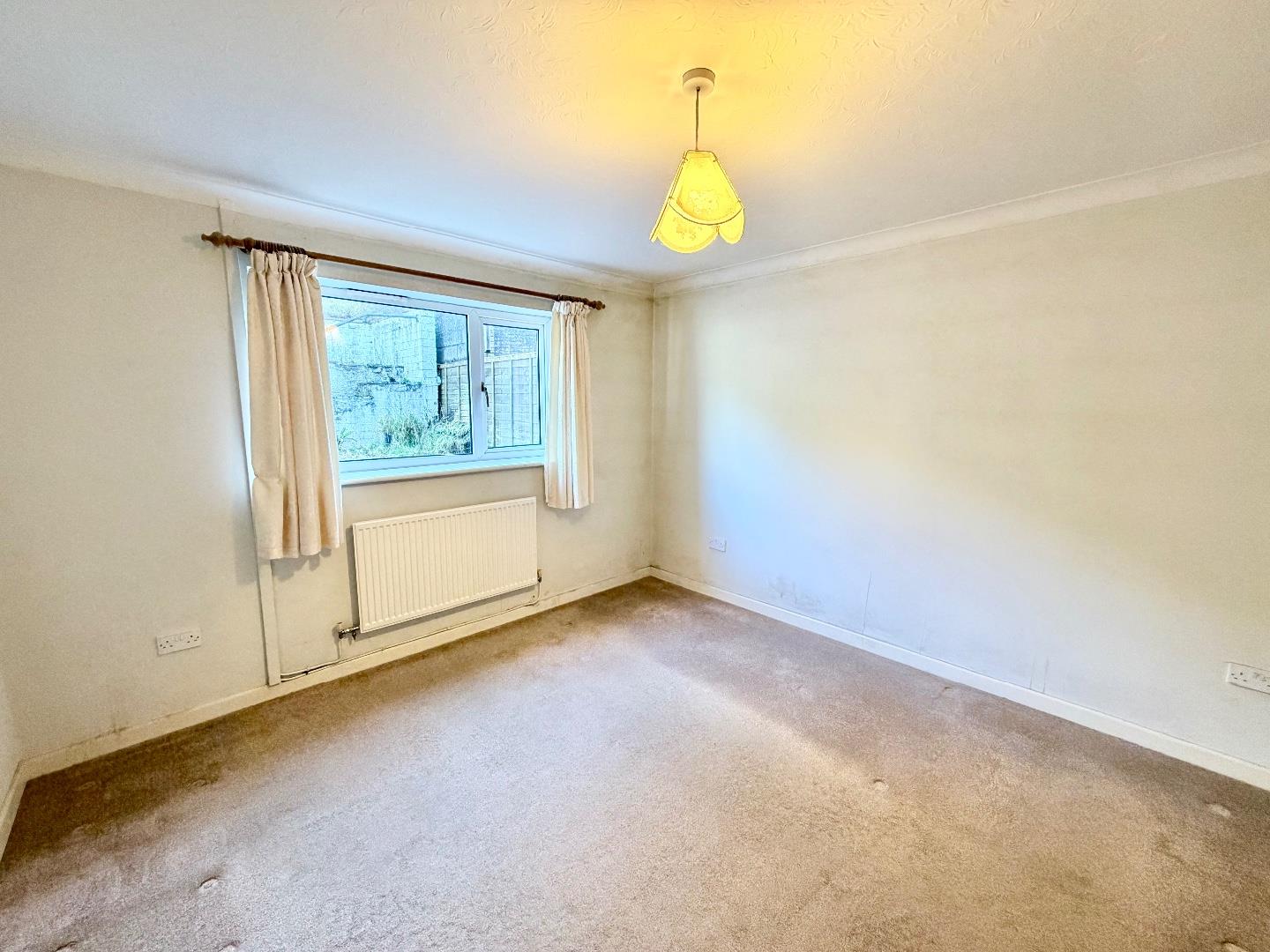 Highfield Place, Sarn, Bridgend County Borough, CF32 9RN